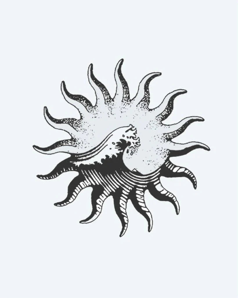 Design del tatuaggio semi-permanente Sun & Wave di INKON – illustrazione vintage, ondulati, raggi, infrange, oceano, 4 x 4 in (9x9cm), disponibile su inkon.co