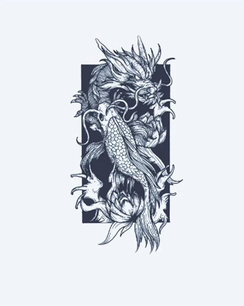 Design del tatuaggio semi-permanente Dragon Koi di INKON – illustrazione maestoso, drago, emerge, pesce, trasformazione, 2 x 2 in (5x5cm), disponibile su inkon.co