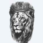 Design del tatuaggio semi-permanente Crowned Lion 2 di INKON – illustrazione regale, leone, ritratto, indossa, ornamentale, 4 x 8 in (11x21cm), disponibile su inkon.co