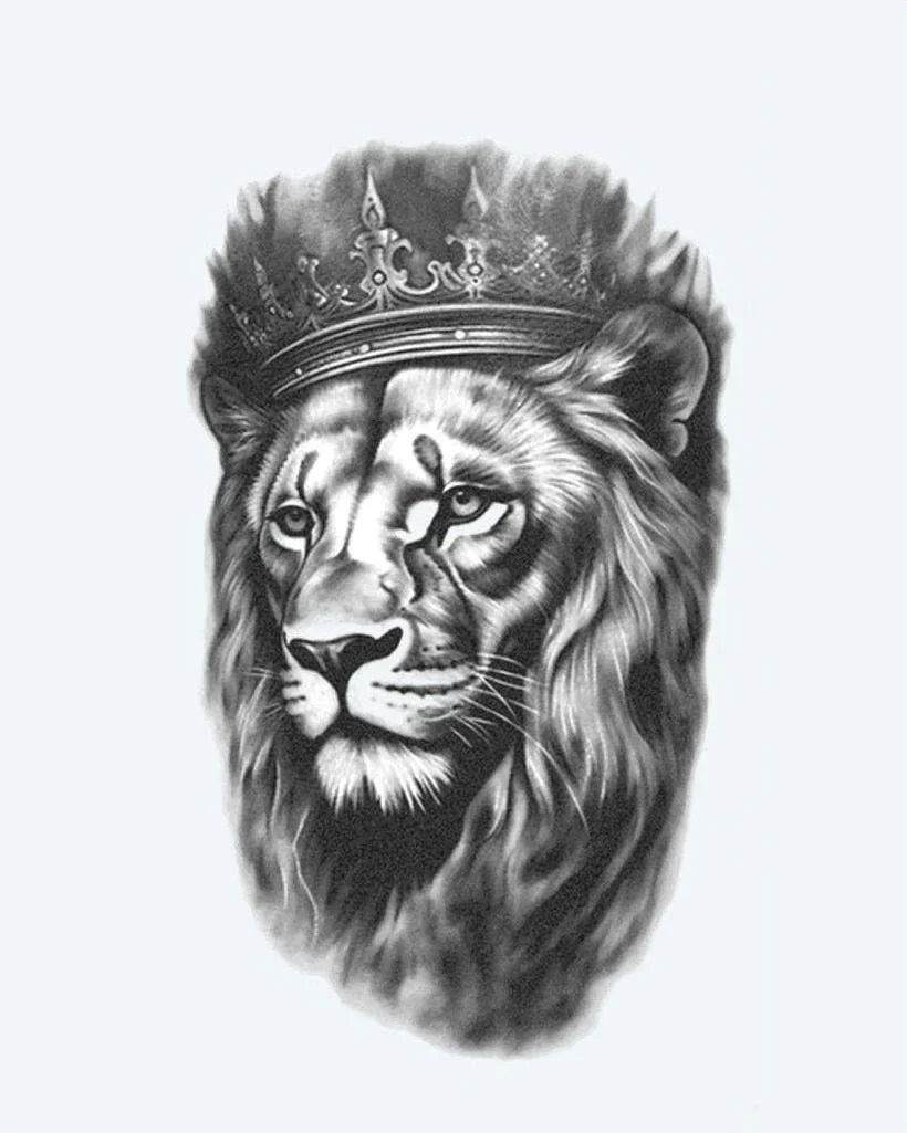 Design del tatuaggio semi-permanente Crowned Lion 2 di INKON – illustrazione regale, leone, ritratto, indossa, ornamentale, 4 x 8 in (11x21cm), disponibile su inkon.co