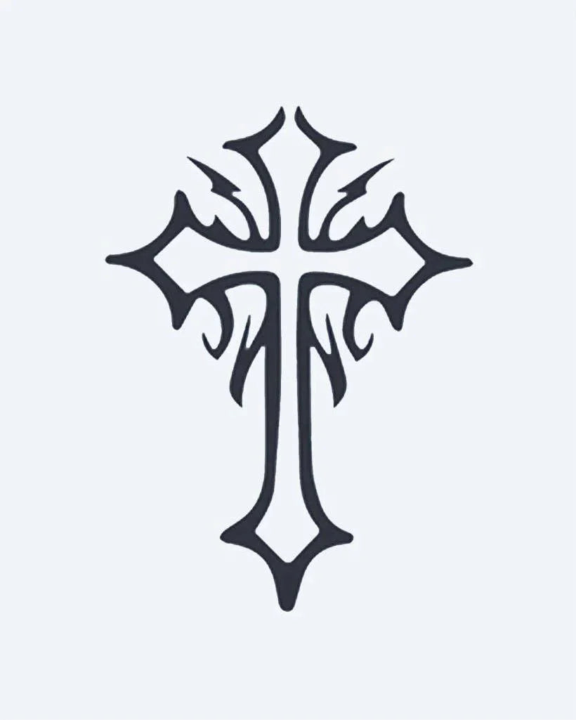 Design del tatuaggio semi-permanente Gothic Cross 3 di INKON – illustrazione gotica, croce, ornamentali, appuntiti, bordi, 2 x 2 in (5x5cm), disponibile su inkon.co