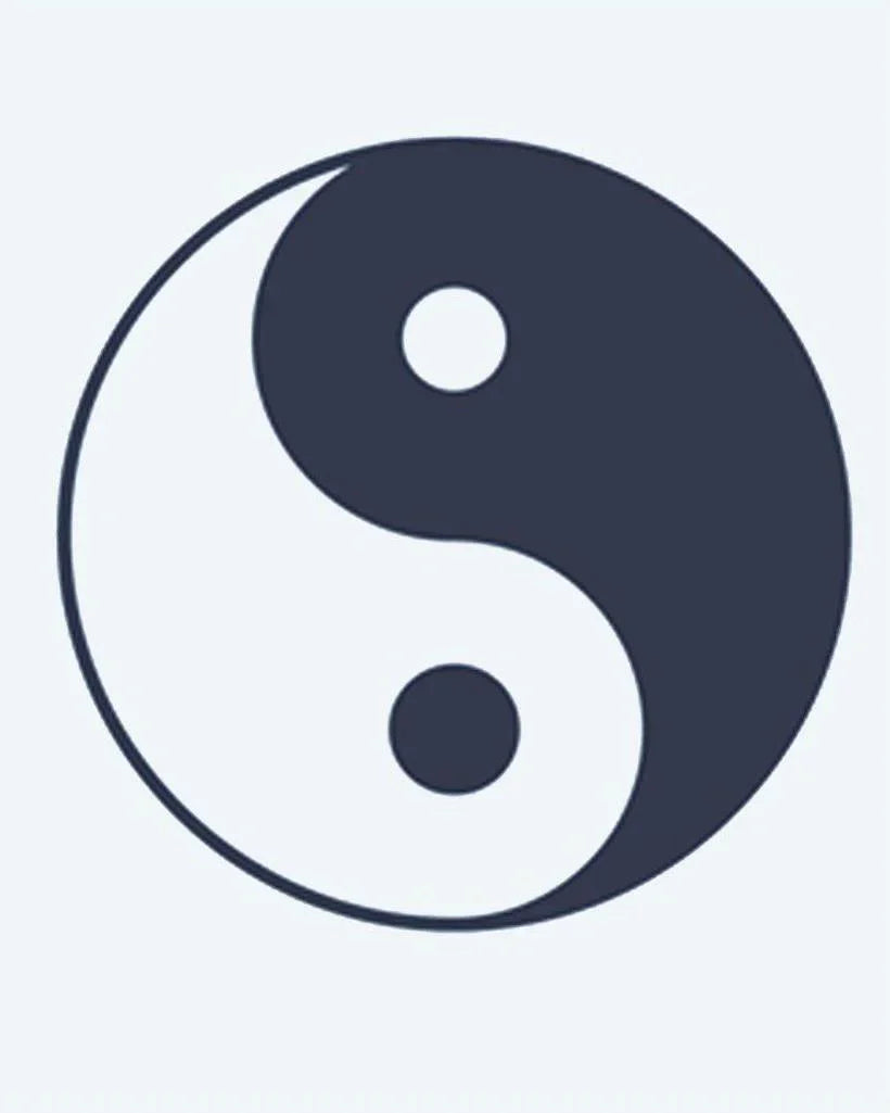 Design del tatuaggio semi-permanente Yin Yang di INKON – illustrazione di simbolo yin yang equilibrato di armonia e dualità, 2 x 2 in (5x5cm), disponibile su inkon.co