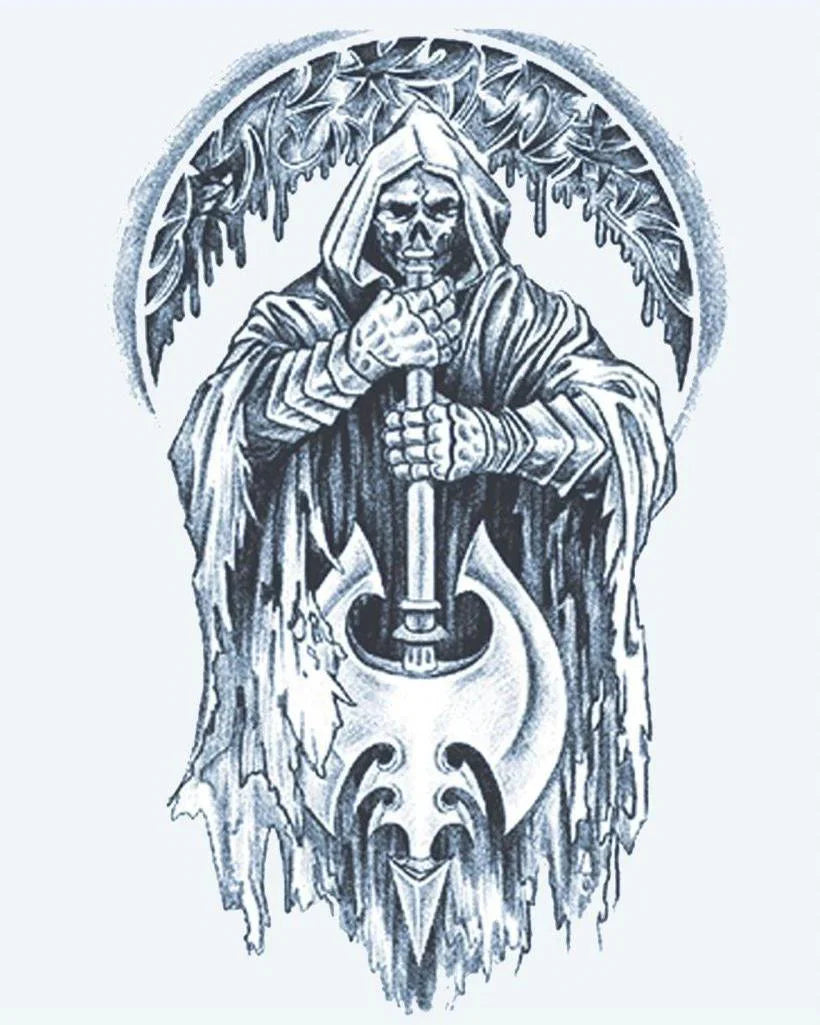 Design del tatuaggio semi-permanente Tristo Mietitore e Ascia di INKON – illustrazione incappucciato, scheletro, mietitore, impugna, enorme, 4 x 7 in (10x17cm), disponibile su inkon.co