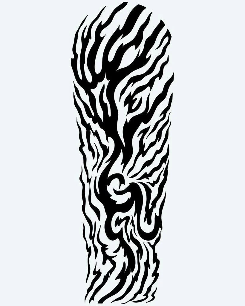 Design del tatuaggio semi-permanente Tribal Flame Sleeve di INKON – illustrazione intensa a fiamma tribale con motivi simili al fuoco, 8 x 20 in (20x50cm), disponibile su inkon.co